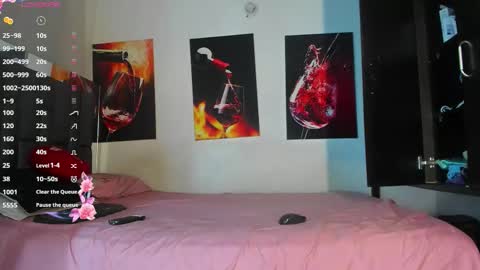 Snapshot of nicolle_hanks1 chatting on March 2026 01:33:02 AM nicolle_hanks1 online show from March 2026 01:33:02 AM