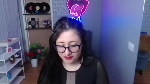 Nicolle  online show from July 2026 11:39:02 AM