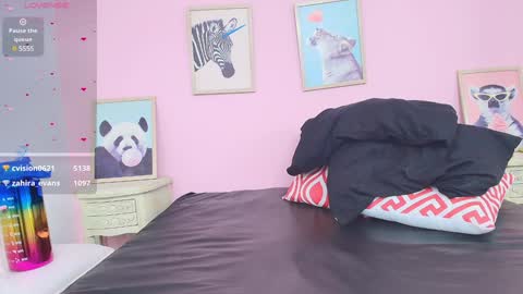 Nicolle Lima online show from January 2025 10:29:02 AM