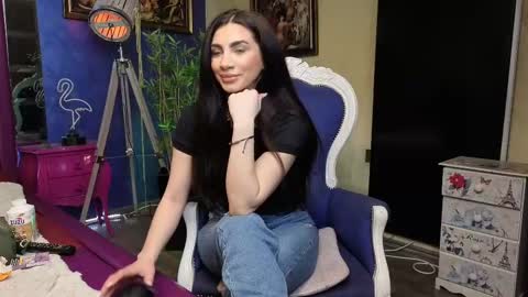 Nicolle online show from March 2025 08:45:01 AM