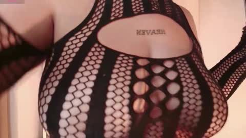 nicolletease online show from December 2025 12:10:01 PM