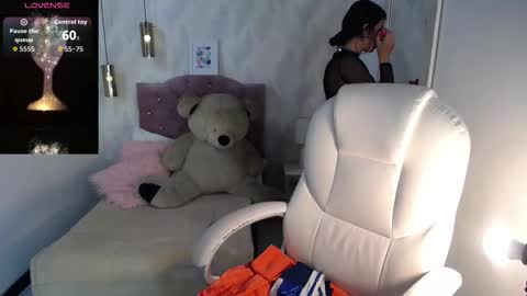 Nicollet online show from March 2026 03:12:01 AM