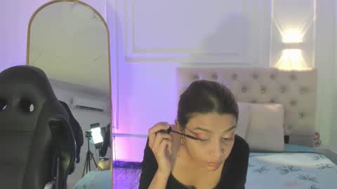 Nicol online show from February 2026 09:44:02 PM