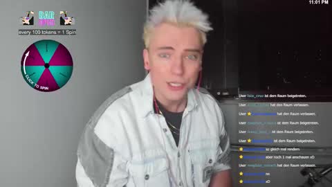 NicoSlowmoo online show from November 2025 10:01:02 PM