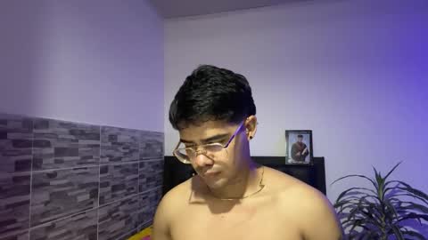 nicvelez22 online show from March 2026 02:37:01 AM