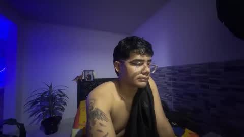 nicvelez22 online show from March 2026 04:06:01 AM