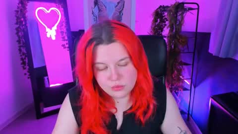 Snapshot of nielletablossom chatting on February 2025 05:49:02 AM Nellie online show from February 2025 05:49:02 AM