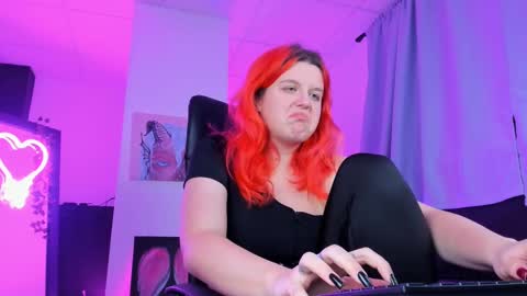 Snapshot of nielletablossom chatting on February 2025 08:31:02 PM Nellie online show from February 2025 08:31:02 PM