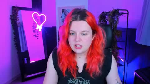 Snapshot of nielletablossom chatting on February 2025 05:16:01 AM Nellie online show from February 2025 05:16:01 AM