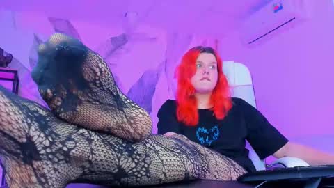 Snapshot of nielletablossom chatting on February 2025 02:24:02 PM Nellie online show from February 2025 02:24:02 PM