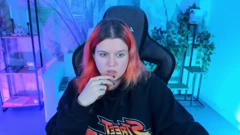 Snapshot of nielletablossom chatting on March 2025 05:08:01 AM Nellie online show from March 2025 05:08:01 AM