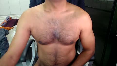 Snapshot of night_rider09711 chatting on January 2025 07:43:01 AM night_rider09711 online show from January 2025 07:43:01 AM