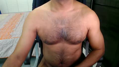 Snapshot of night_rider09711 chatting on February 2025 08:46:01 AM night_rider09711 online show from February 2025 08:46:01 AM