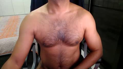 Snapshot of night_rider09711 chatting on February 2025 09:50:02 PM night_rider09711 online show from February 2025 09:50:02 PM