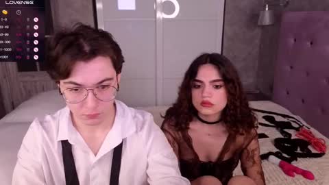 Snapshot of nightfloat chatting on March 2025 11:42:02 PM Daisy nd Tyler 3 online show from March 2025 11:42:02 PM