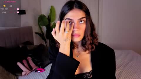 Snapshot of nightfloat chatting on September 2025 06:37:01 AM Daisy nd Tyler 3 online show from September 2025 06:37:01 AM