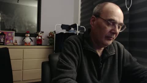 nightkeeper63 online show from November 2025 01:30:02 AM