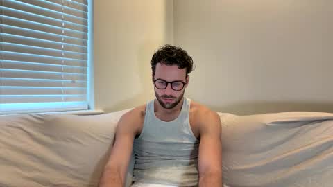 nightvyre online show from February 2026 03:57:01 PM