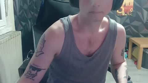 niglo620 online show from April 2026 01:05:01 PM