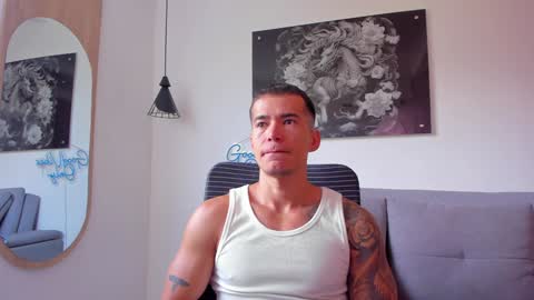 Niick online show from December 2024 07:43:02 PM