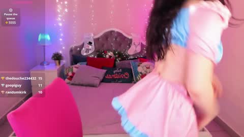 Snapshot of niiik_miiiki chatting on January 2025 11:31:02 AM niiik_miiiki online show from January 2025 11:31:02 AM