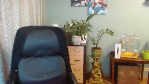 Snapshot of nika_black111 chatting on March 2025 03:48:02 PM Nika online show from March 2025 03:48:02 PM