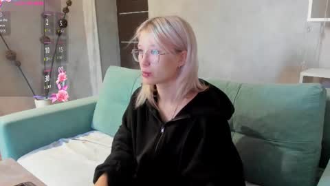 Snapshot of nika_sm chatting on August 2026 09:25:02 AM Nika Sm online show from August 2026 09:25:02 AM
