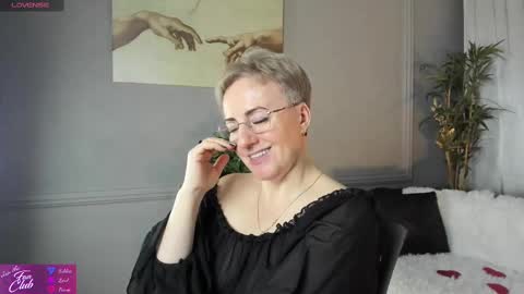 Nika online show from February 2025 02:44:01 PM