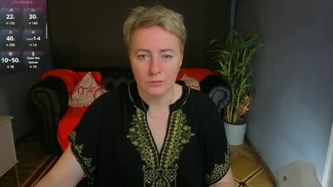 Snapshot of nika_smit chatting on May 2026 05:12:01 AM Nika online show from May 2026 05:12:01 AM