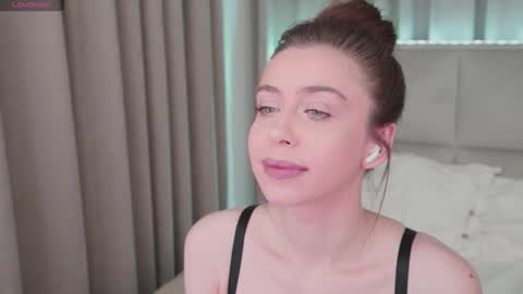 Nika online show from April 2026 10:12:02 PM