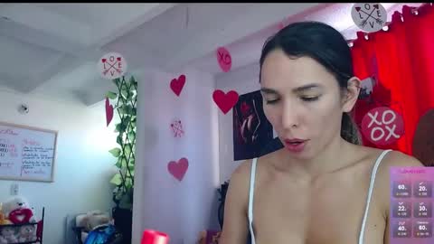 Snapshot of niki_1998 chatting on May 2026 09:32:01 PM Natalia online show from May 2026 09:32:01 PM