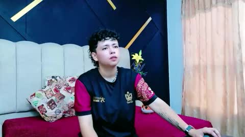 Nikievanz online show from May 2026 07:10:01 PM