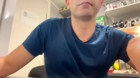 Snapshot of nikk3032 chatting on January 2025 01:07:01 PM NIk online show from January 2025 01:07:01 PM