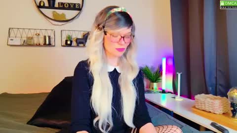 Kitty Chatte online show from February 2025 08:41:02 PM