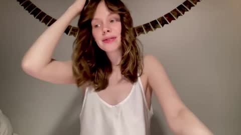 Nikki online show from December 2024 10:06:02 AM