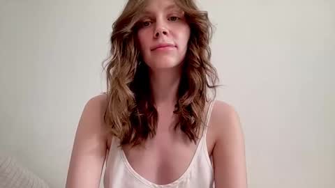 Nikki online show from February 2025 01:10:01 PM