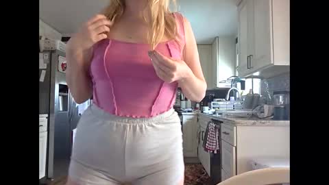 nikkib653466 online show from April 2026 04:27:01 PM