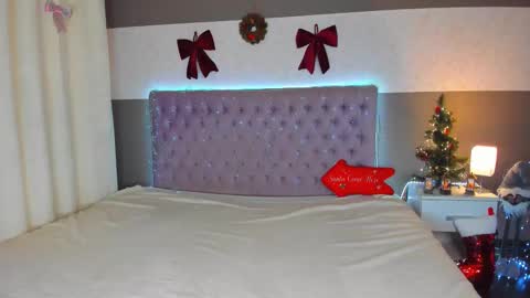 Snapshot of nikkibust chatting on December 2025 06:19:01 AM Nikki online show from December 2025 06:19:01 AM