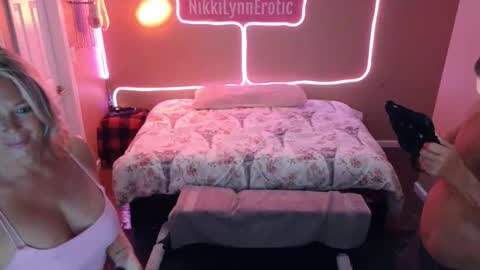 NikkiLynnErotic online show from November 2025 09:29:02 PM