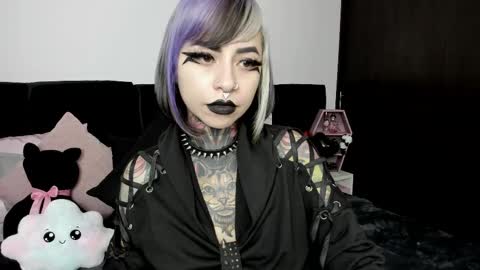 Nikki Ramone   online show from March 2025 02:36:01 AM