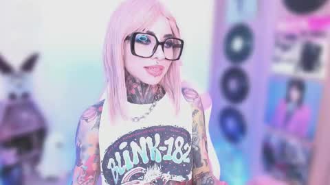 Snapshot of nikkiramone chatting on January 2026 11:25:02 AM Nikki Ramone online show from January 2026 11:25:02 AM