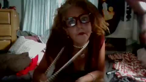 NicTy online show from April 2026 07:59:01 PM