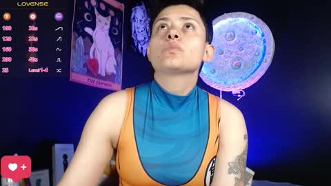 Nikky online show from November 2025 03:58:01 PM