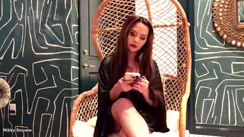 Nikki online show from December 2025 05:35:02 AM