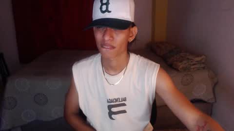 niklaus_wolf online show from October 2025 02:35:01 AM