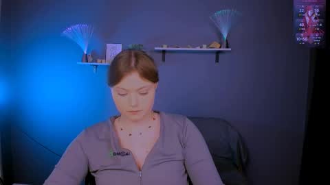 Little Niko  Help me reach my goals online show from December 2025 08:05:02 PM