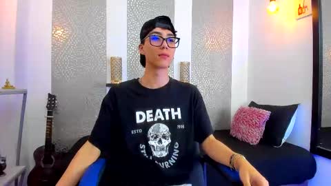    online show from March 2025 07:14:02 AM