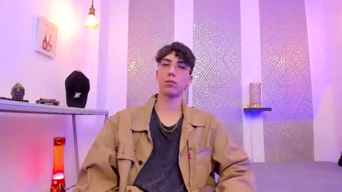    online show from December 2025 04:18:02 AM