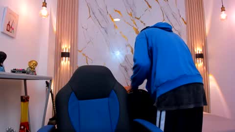    online show from January 2026 03:44:02 AM