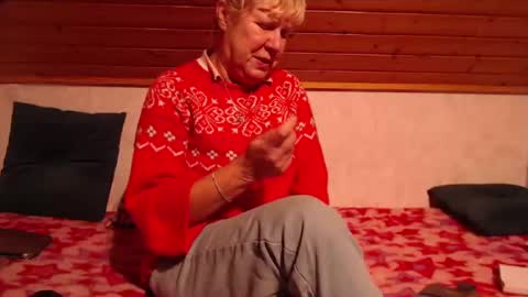 Nikole1 online show from February 2025 04:10:01 PM